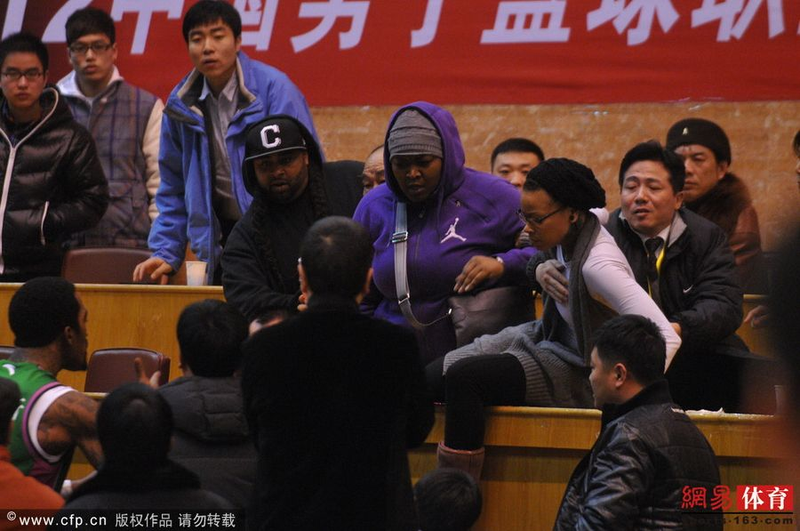 Illustration for article titled J.R. Smith's Sister Choked A Woman During A Brawl In China Involving The Same Team That Beat Up Georgetown